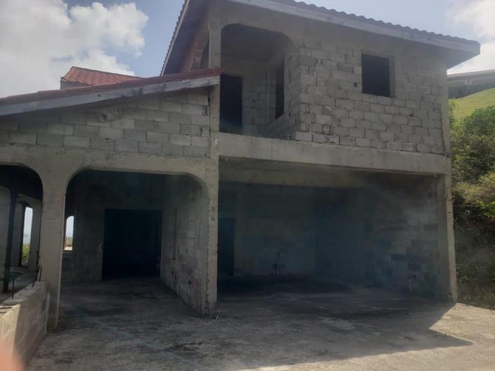 Image No.6-8 Bed House for sale