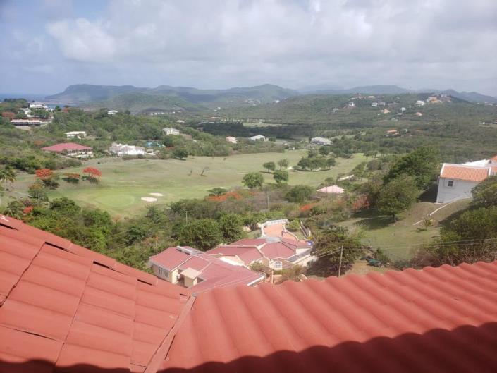 Image No.8-8 Bed House for sale