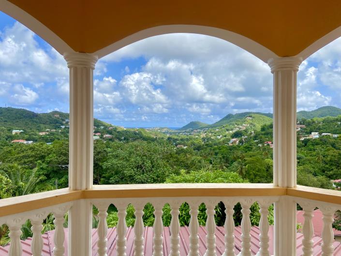 Image No.9-5 Bed House for sale