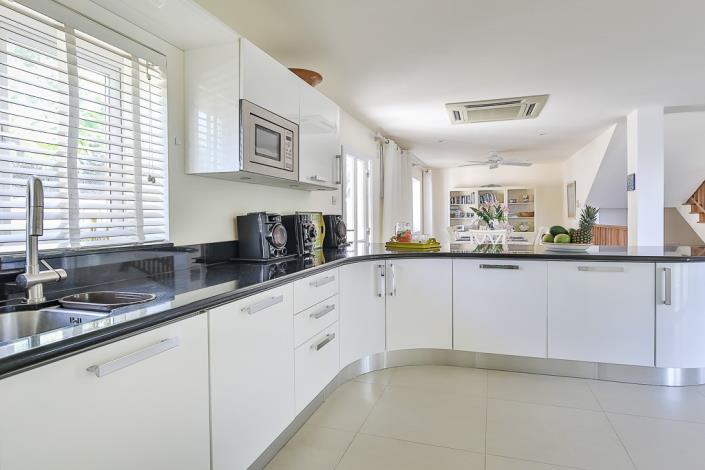 Image No.10-4 Bed Townhouse for sale