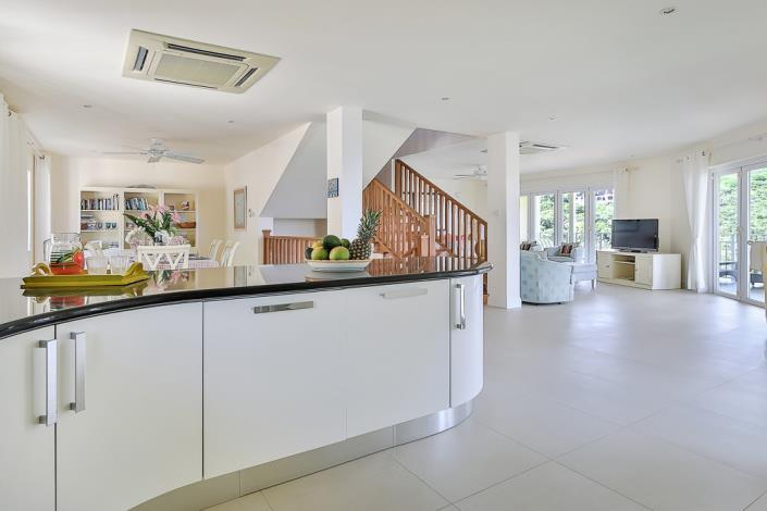 Image No.11-4 Bed Townhouse for sale