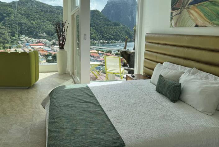 Image No.10-20 Bed Hotel for sale