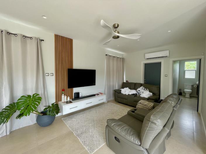 Image No.2-4 Bed Villa for sale