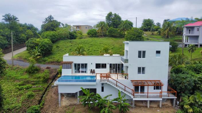 Image No.12-4 Bed Villa for sale