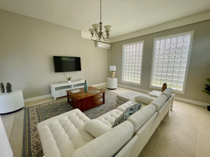 Image No.6-5 Bed Villa for sale