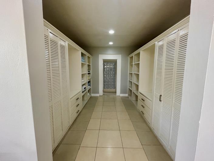 Image No.15-5 Bed Villa for sale