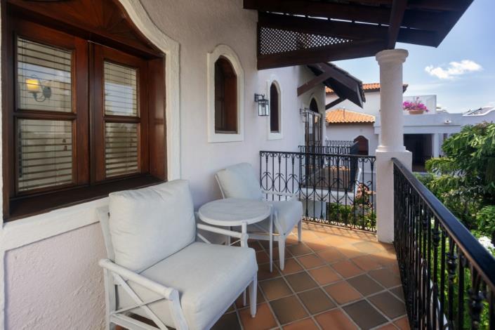 Image No.9-2 Bed Villa for sale