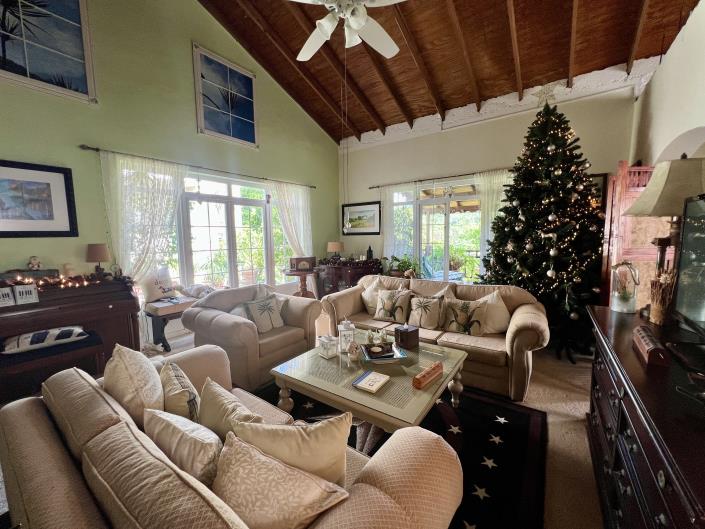 Image No.16-5 Bed House for sale