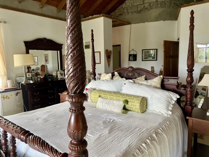 Image No.23-5 Bed House for sale