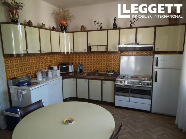 Image No.8-3 Bed House for sale