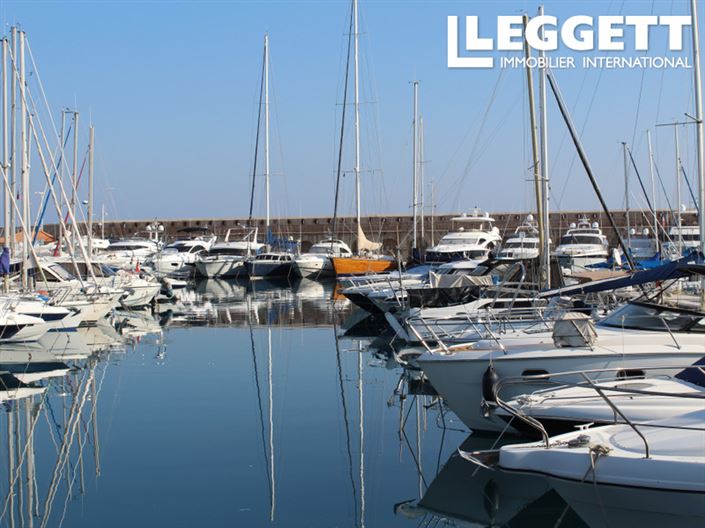 Image No.10-1 Bed Apartment for sale