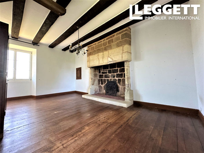 Image No.10-5 Bed House for sale