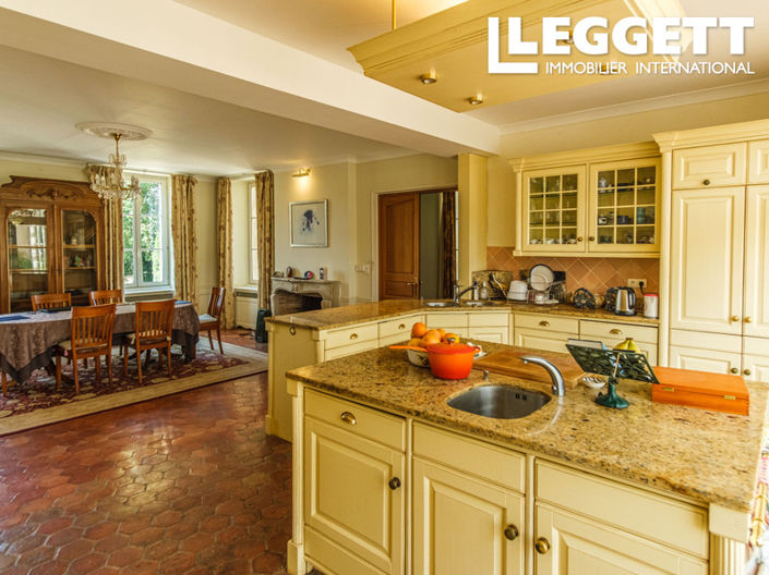 Image No.4-20 Bed House for sale