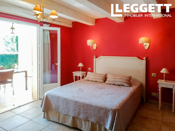 Image No.8-3 Bed House for sale