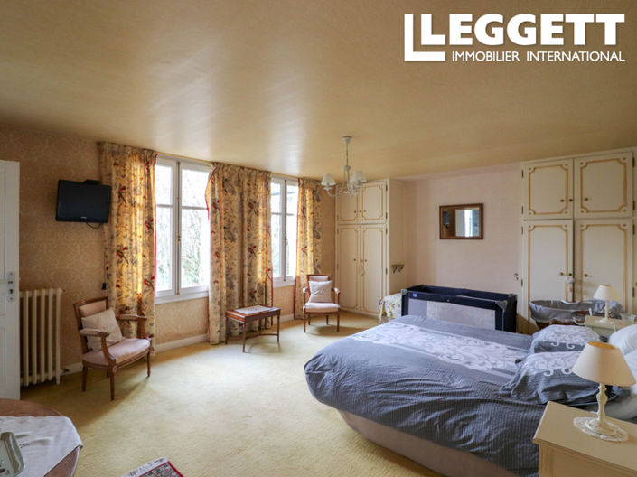 Image No.8-9 Bed House for sale