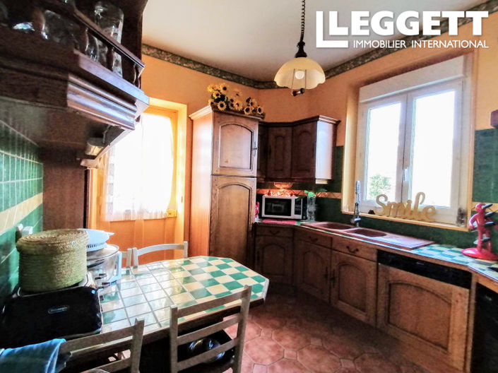 Image No.8-3 Bed House for sale