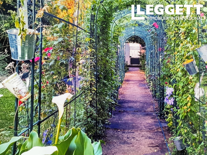 Image No.9-3 Bed House for sale