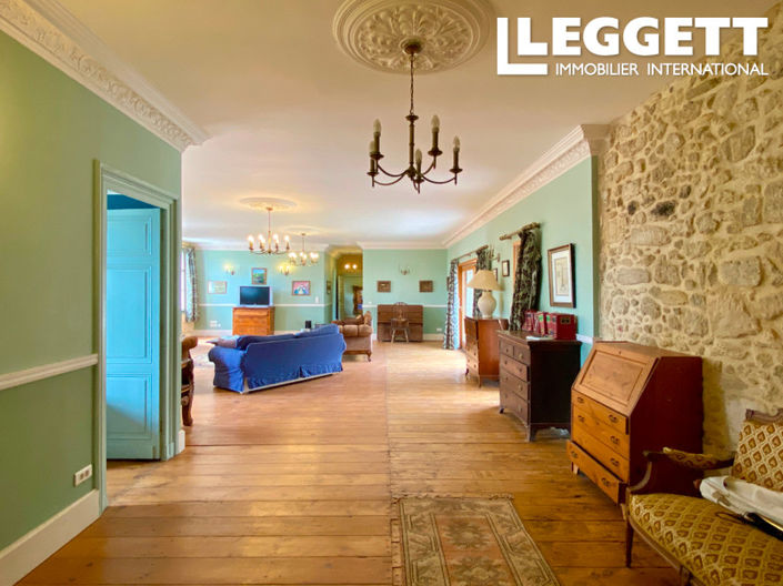 Image No.9-5 Bed House for sale