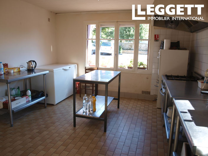 Image No.7-4 Bed Commercial for sale