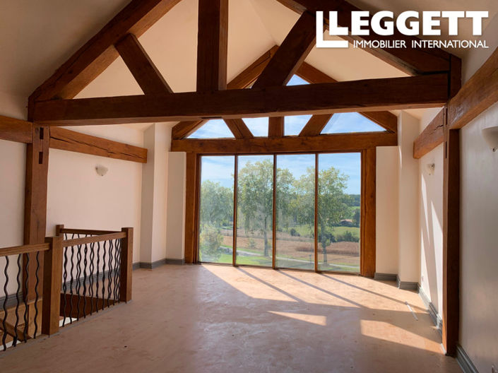 Image No.10-5 Bed House for sale