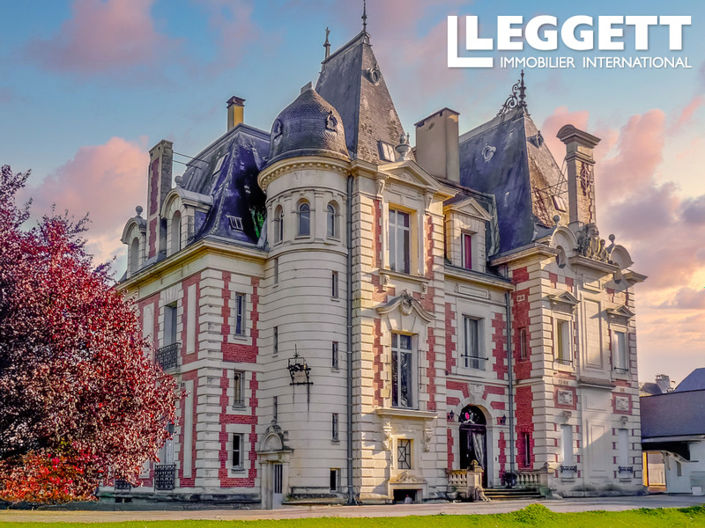 Image No.1-25 Bed Chateaux for sale