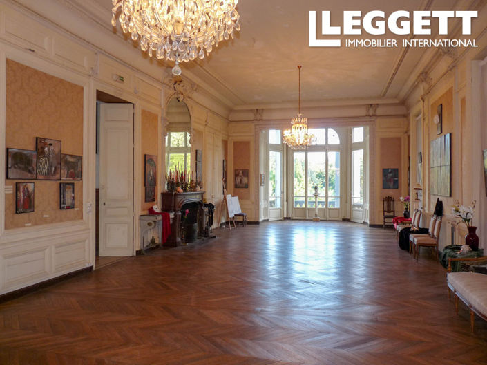 Image No.6-25 Bed Chateaux for sale