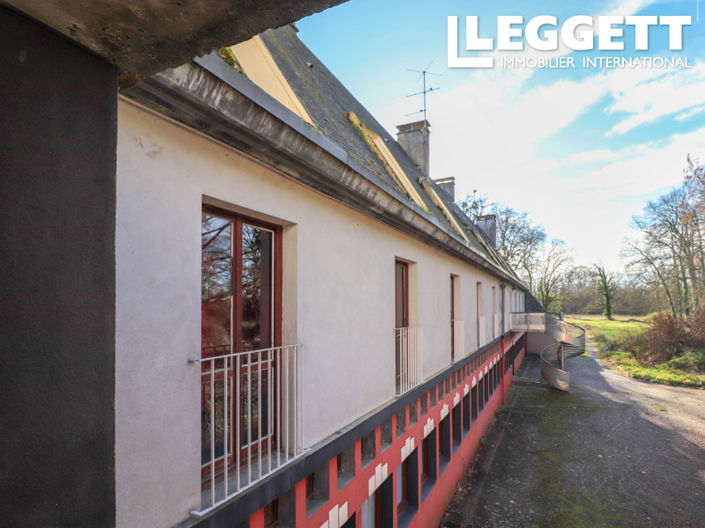 Image No.9-25 Bed Chateaux for sale