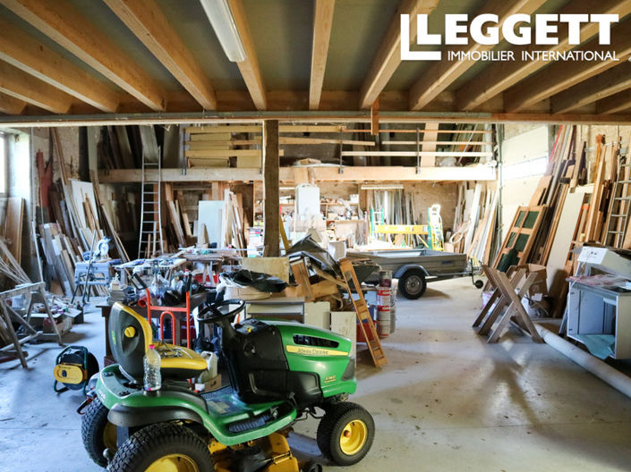 Image No.8-4 Bed House for sale