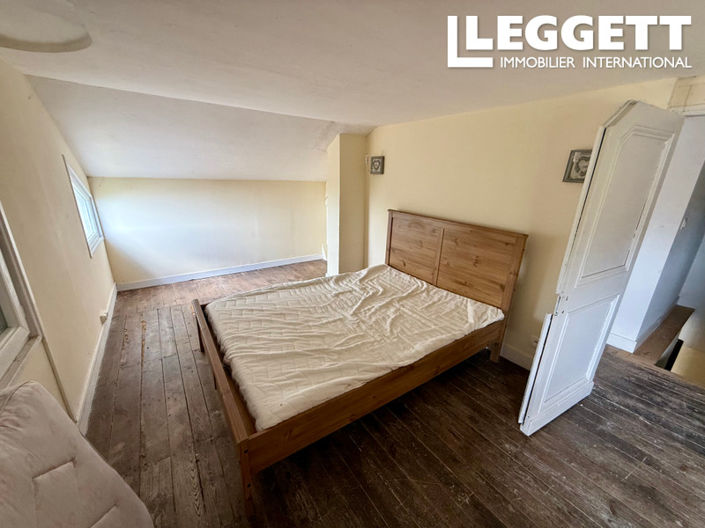 Image No.10-3 Bed House for sale