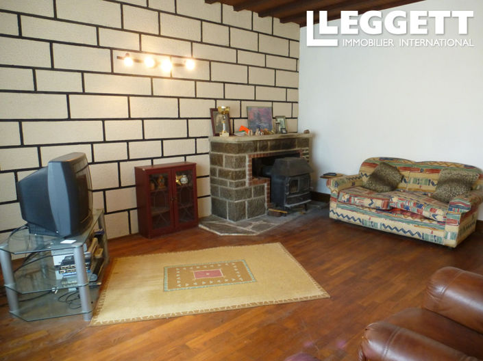 Image No.9-2 Bed House for sale