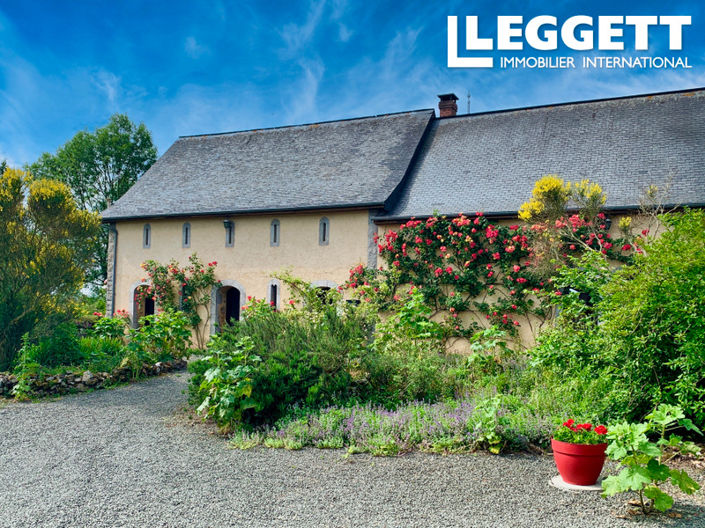 Image No.6-11 Bed Commercial for sale