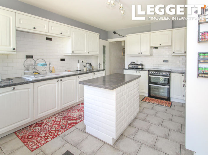 Image No.5-3 Bed House for sale