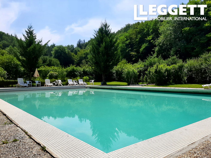 Image No.7-9 Bed Chateaux for sale