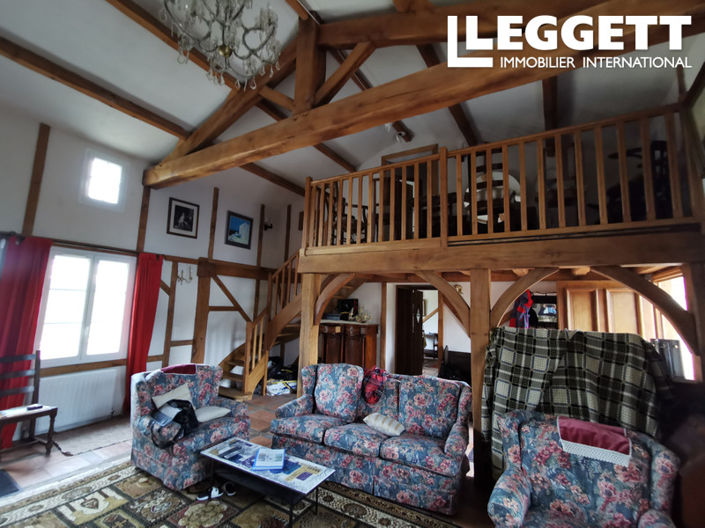 Image No.6-3 Bed House for sale