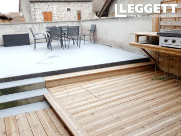 ahr0chm6ly9jzg4uagvzdglhlmltbw8vaw1hz2uvvevom