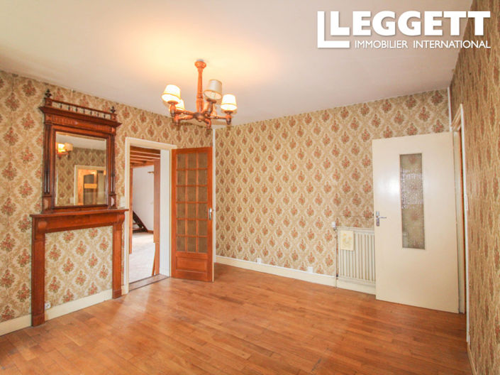 Image No.10-4 Bed House for sale