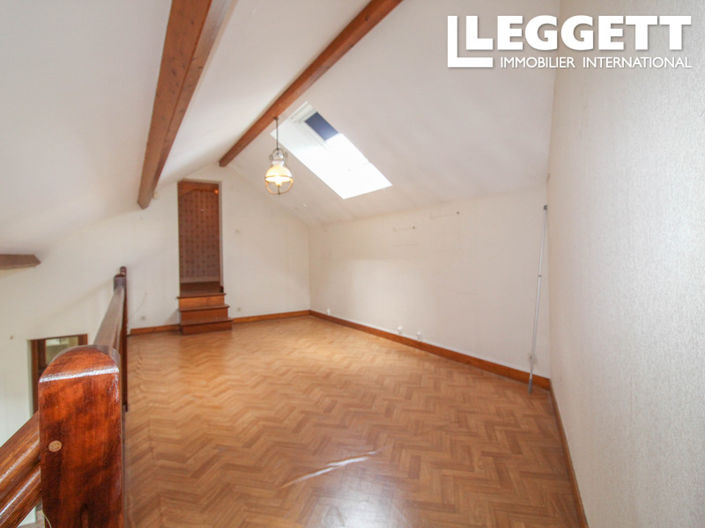 Image No.6-4 Bed House for sale