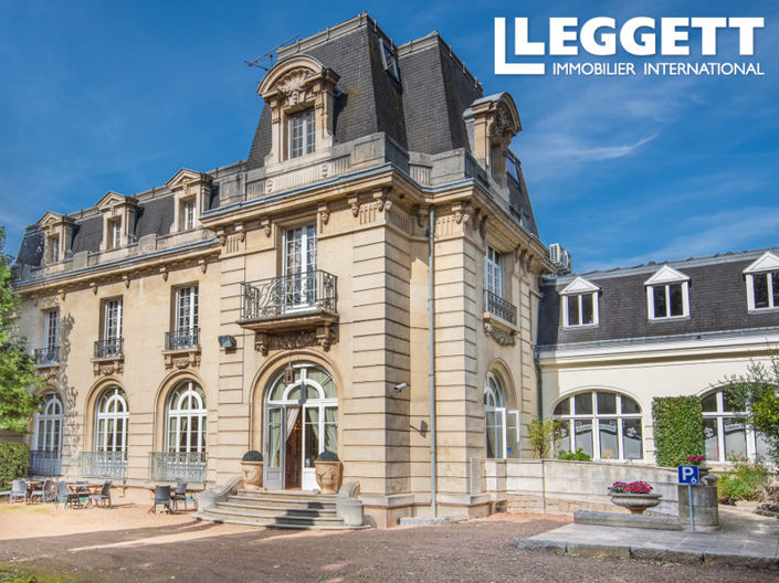 Image No.1-9 Bed Chateaux for sale