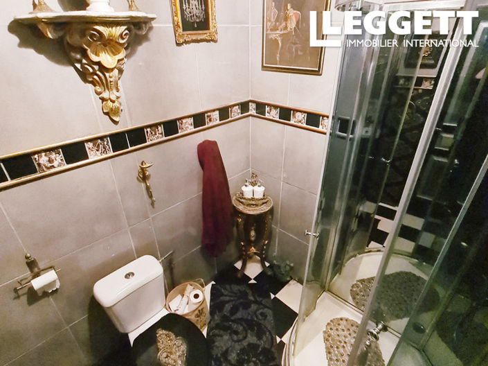 Image No.6-3 Bed House for sale