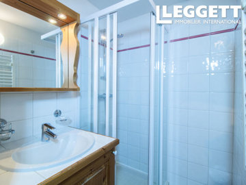 ahr0chm6ly9jzg4uagvzdglhlmltbw8vaw1hz2uvvevom