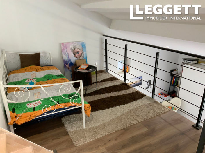 Image No.6-5 Bed House for sale