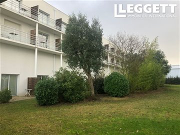 1 - Chartres, Apartment