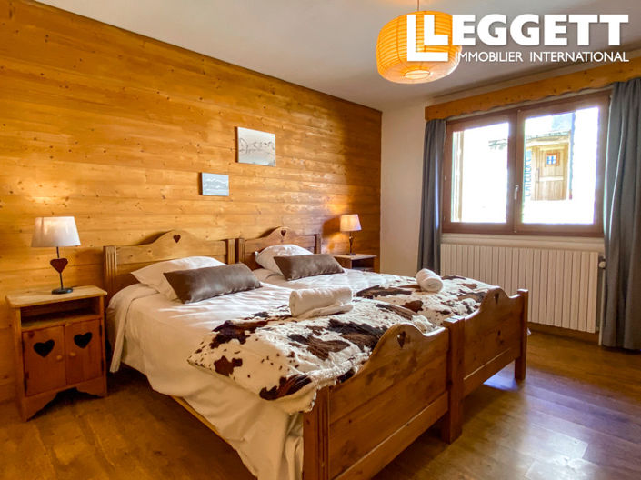 Image No.4-7 Bed House for sale