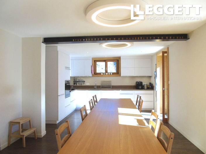 Image No.2-7 Bed House for sale