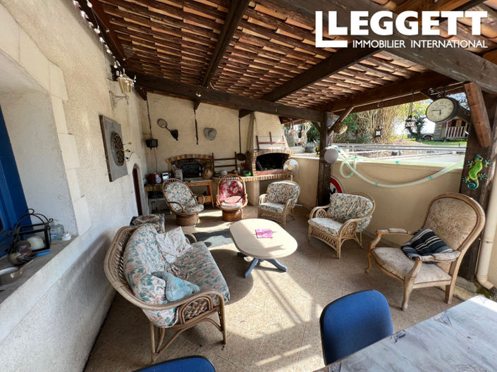 Image No.8-9 Bed House for sale