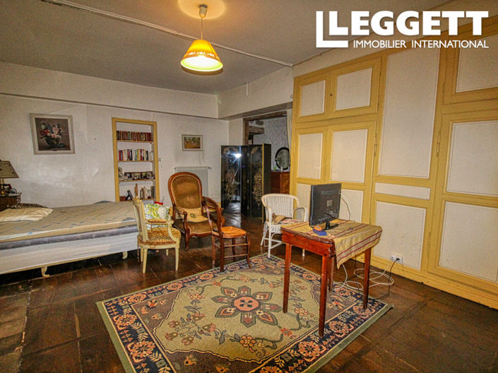 Image No.6-4 Bed House for sale