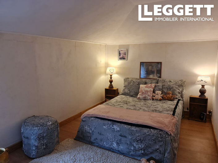 Image No.9-3 Bed House for sale