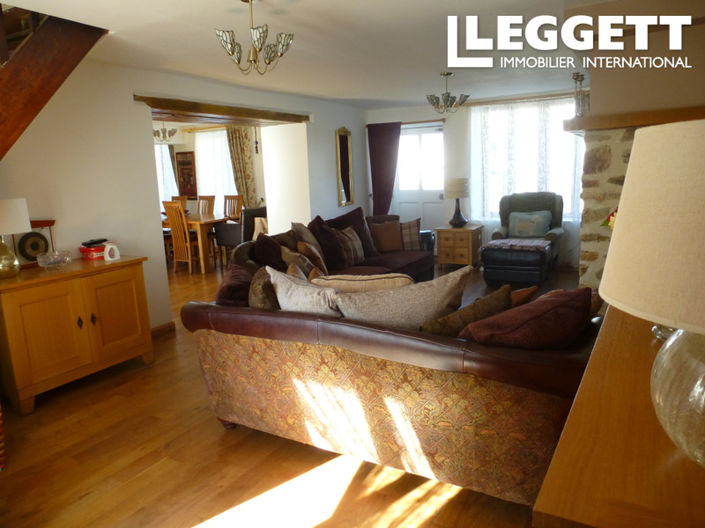 Image No.6-4 Bed House for sale