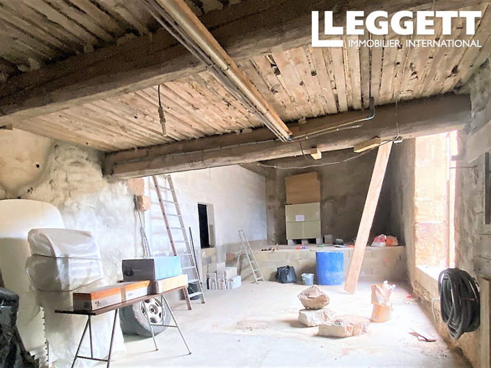 Image No.8-3 Bed House for sale