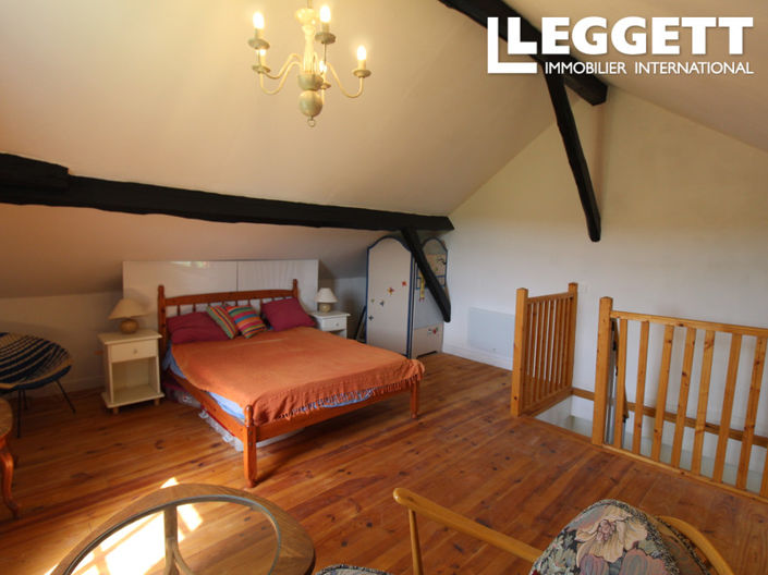 Image No.3-4 Bed House for sale